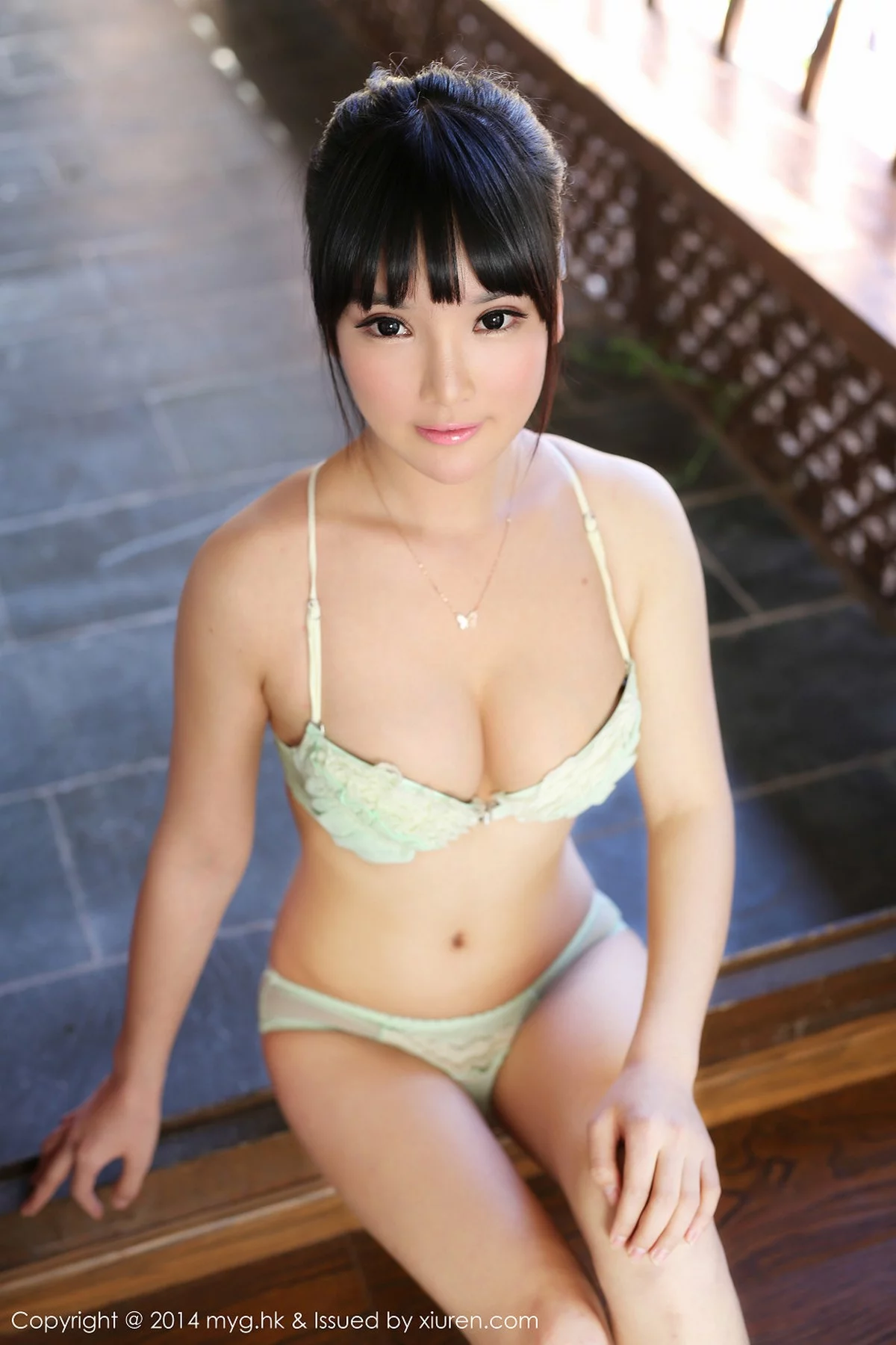 Xrmnw.Com[MyGirl美媛馆]Vol.070_嫩模妮儿Bluelabe丽江旅拍半裸下身美臀屁沟撩人诱惑57P