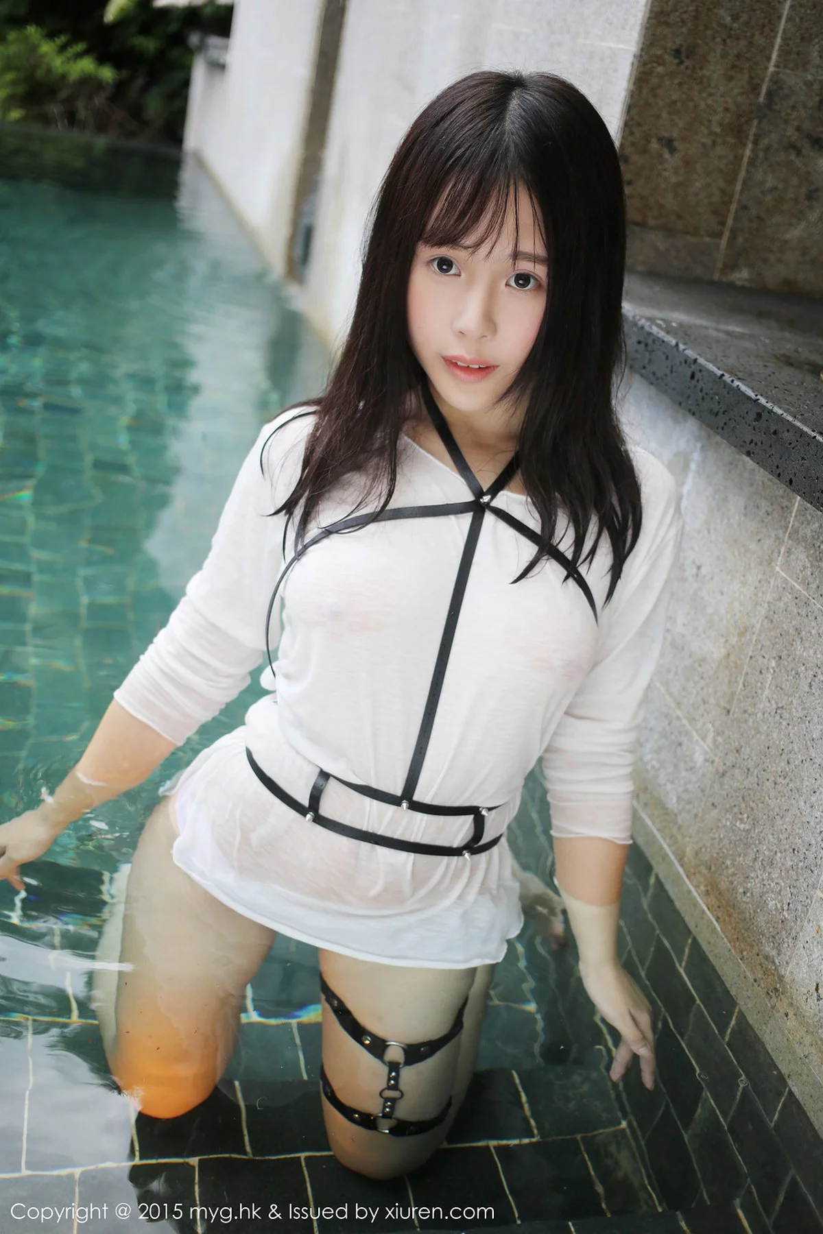 Xrmnw.Com[MyGirl美媛馆]Vol.170_Evelyn艾莉三亚旅拍白色连身裙真空湿身美乳凸点诱惑53P