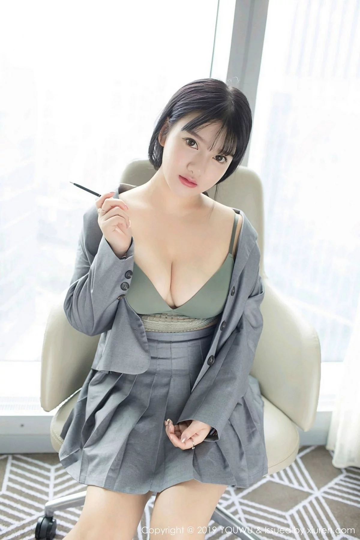 Xrmnw.Com[YouWu尤物馆]Vol.138_巨乳嫩模小尤奈私房黑色高叉连体内衣秀傲人豪乳诱惑写真59P