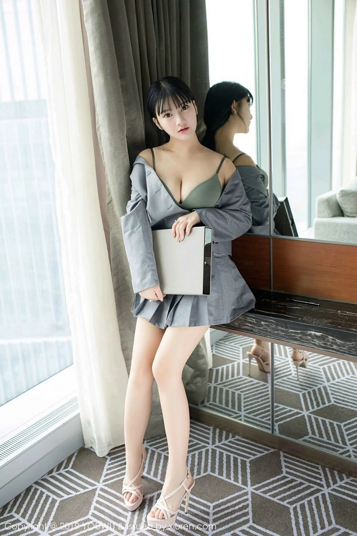 Xrmnw.Com[YouWu尤物馆]Vol.138_巨乳嫩模小尤奈私房黑色高叉连体内衣秀傲人豪乳诱惑写真59P