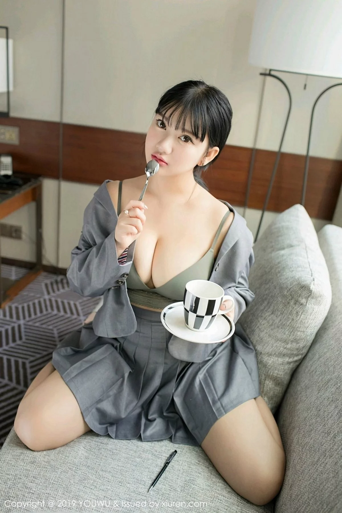 Xrmnw.Com[YouWu尤物馆]Vol.138_巨乳嫩模小尤奈私房黑色高叉连体内衣秀傲人豪乳诱惑写真59P