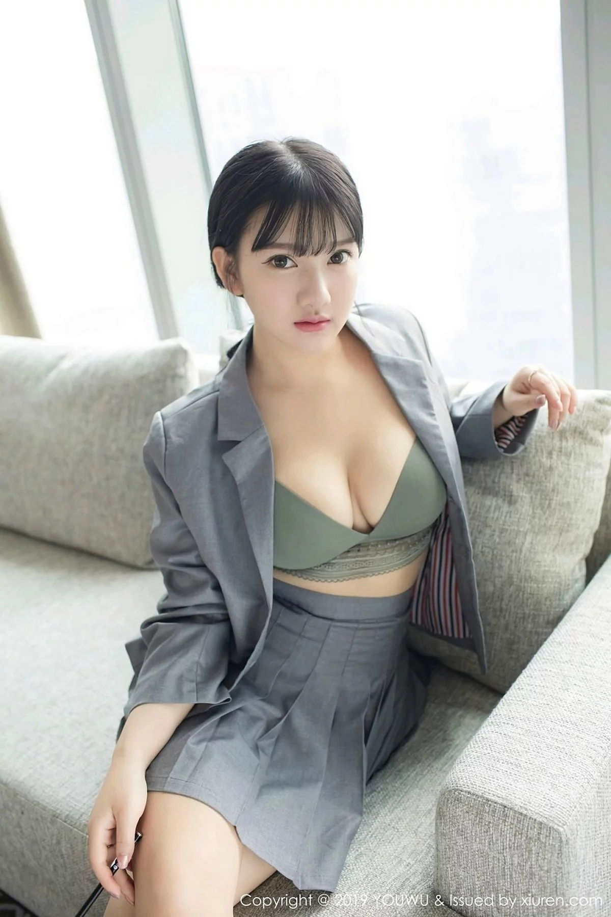 Xrmnw.Com[YouWu尤物馆]Vol.138_巨乳嫩模小尤奈私房黑色高叉连体内衣秀傲人豪乳诱惑写真59P