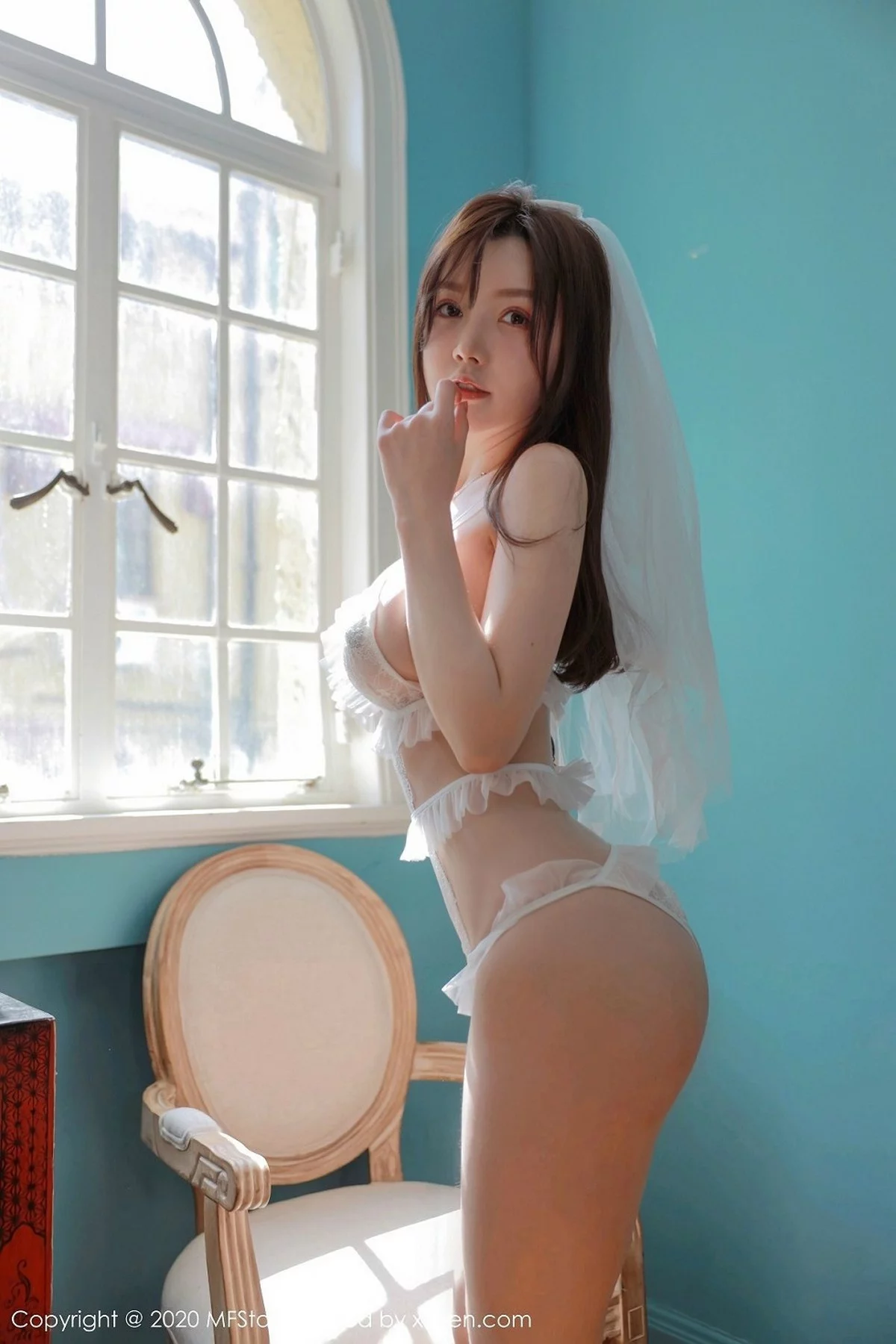 Xrmnw.Com[MFStar模范学院]Vol.288_女神糯美子Mini私房婚纱主题半脱真空露火辣美体诱惑写真66P