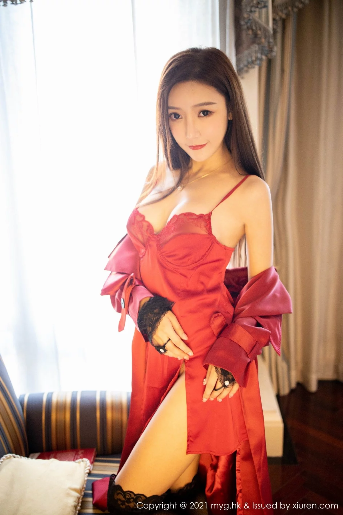 Xrmnw.Com[MyGirl美媛馆]Vol.496_女神王馨瑶yanni鲜红飒爽皮衣配黑丝网袜半脱露翘臀诱惑写真63P