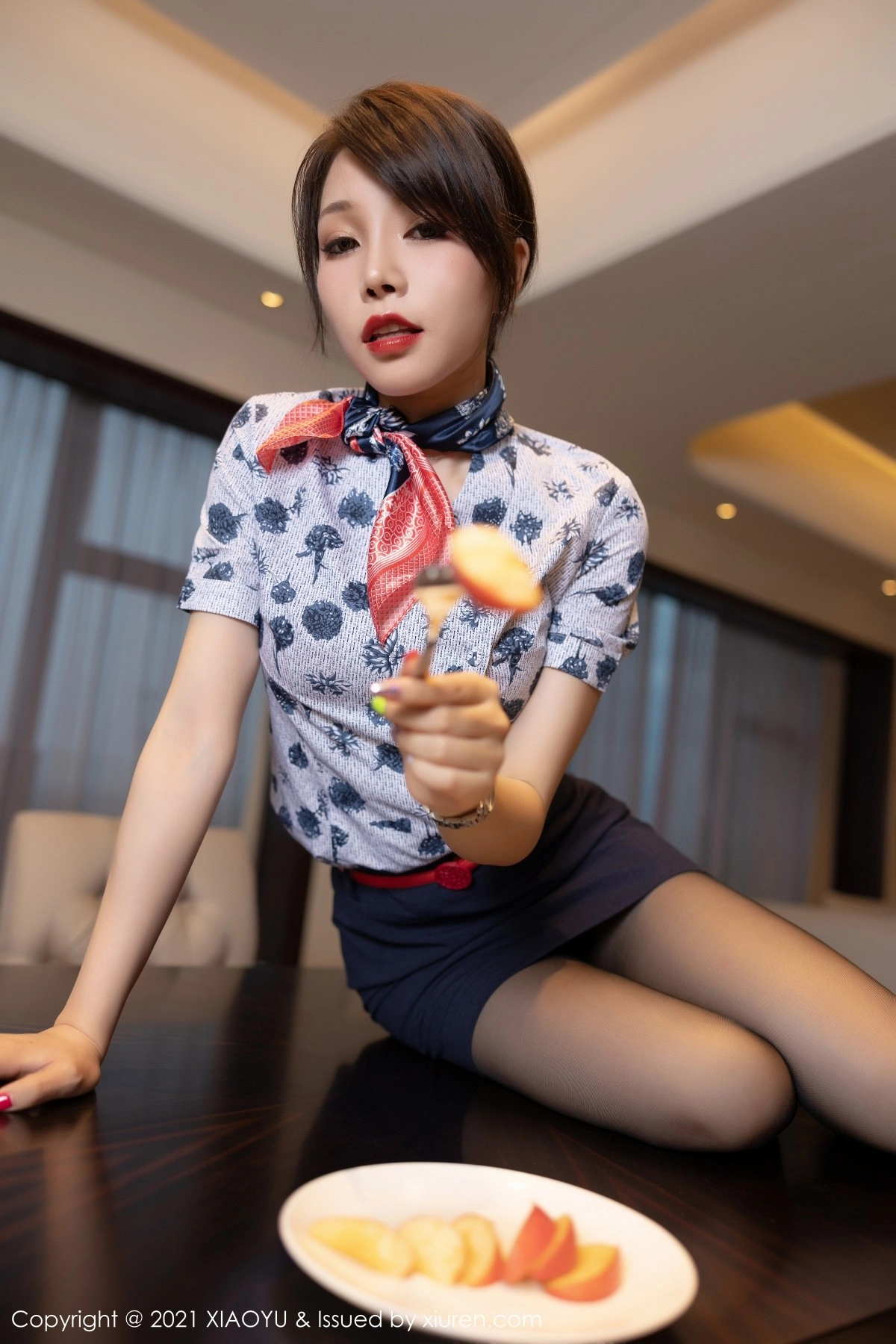 Xrmnw.Com[XiaoYu画语界]Vol.561_女神芝芝Booty私房空乘制服半脱露性感内衣黑丝裤袜诱惑写真90P