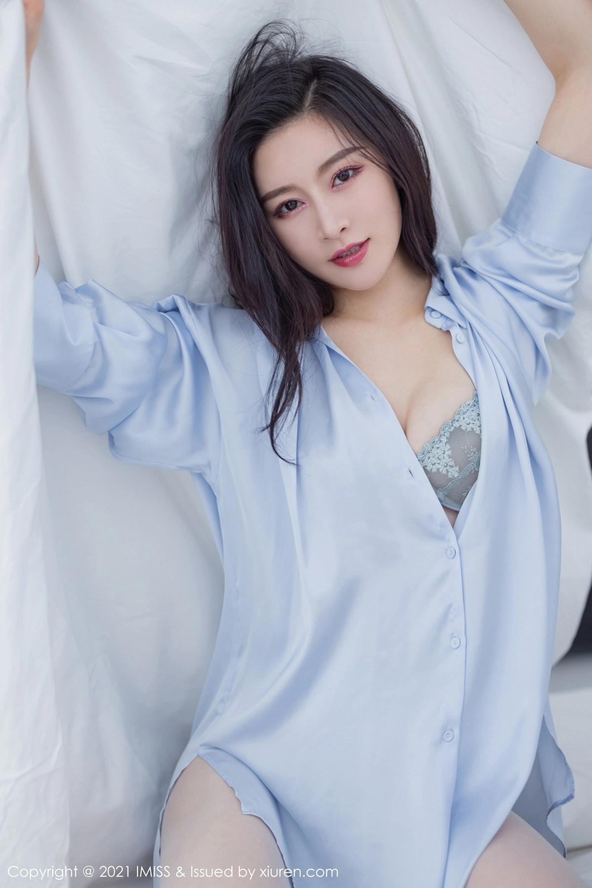 Xrmnw.Com[IMISS爱蜜社]Vol.614_气质美女Vanessa女友视角主题大号衬衫配性感内衣诱惑写真52P