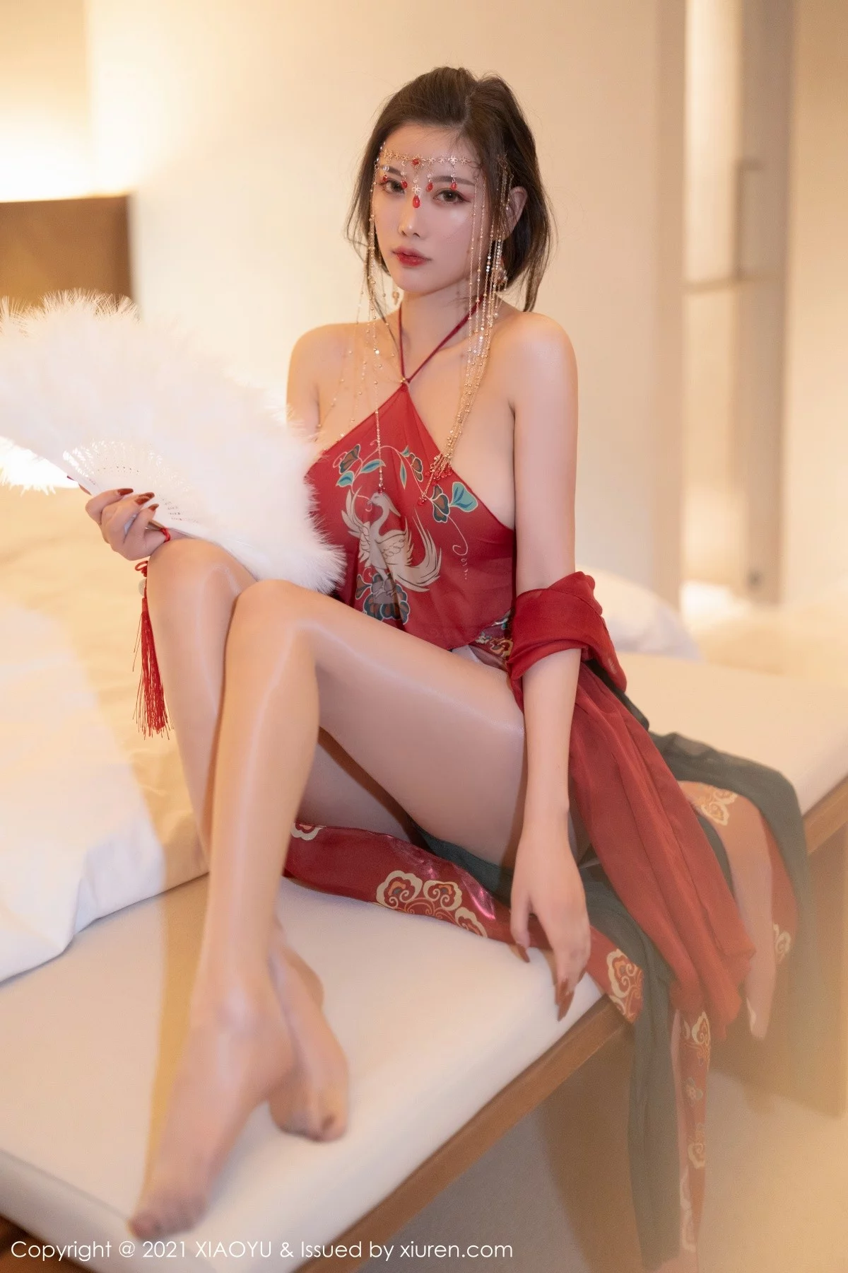 Xrmnw.Com[XiaoYu画语界]Vol.688_女神杨晨晨sugar丽江心愿旅拍私房红色古装肚兜撩人诱惑写真83P