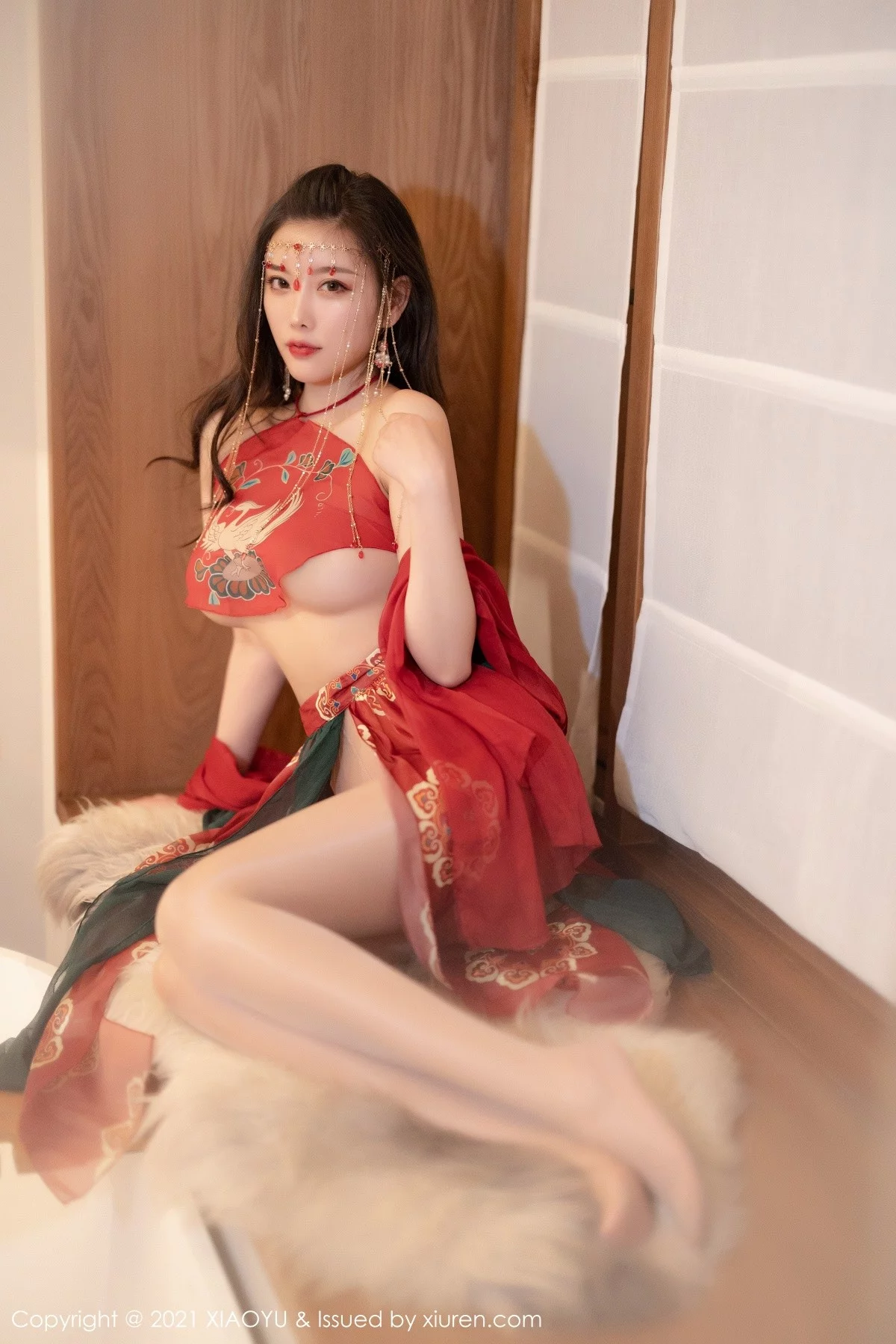 Xrmnw.Com[XiaoYu画语界]Vol.688_女神杨晨晨sugar丽江心愿旅拍私房红色古装肚兜撩人诱惑写真83P