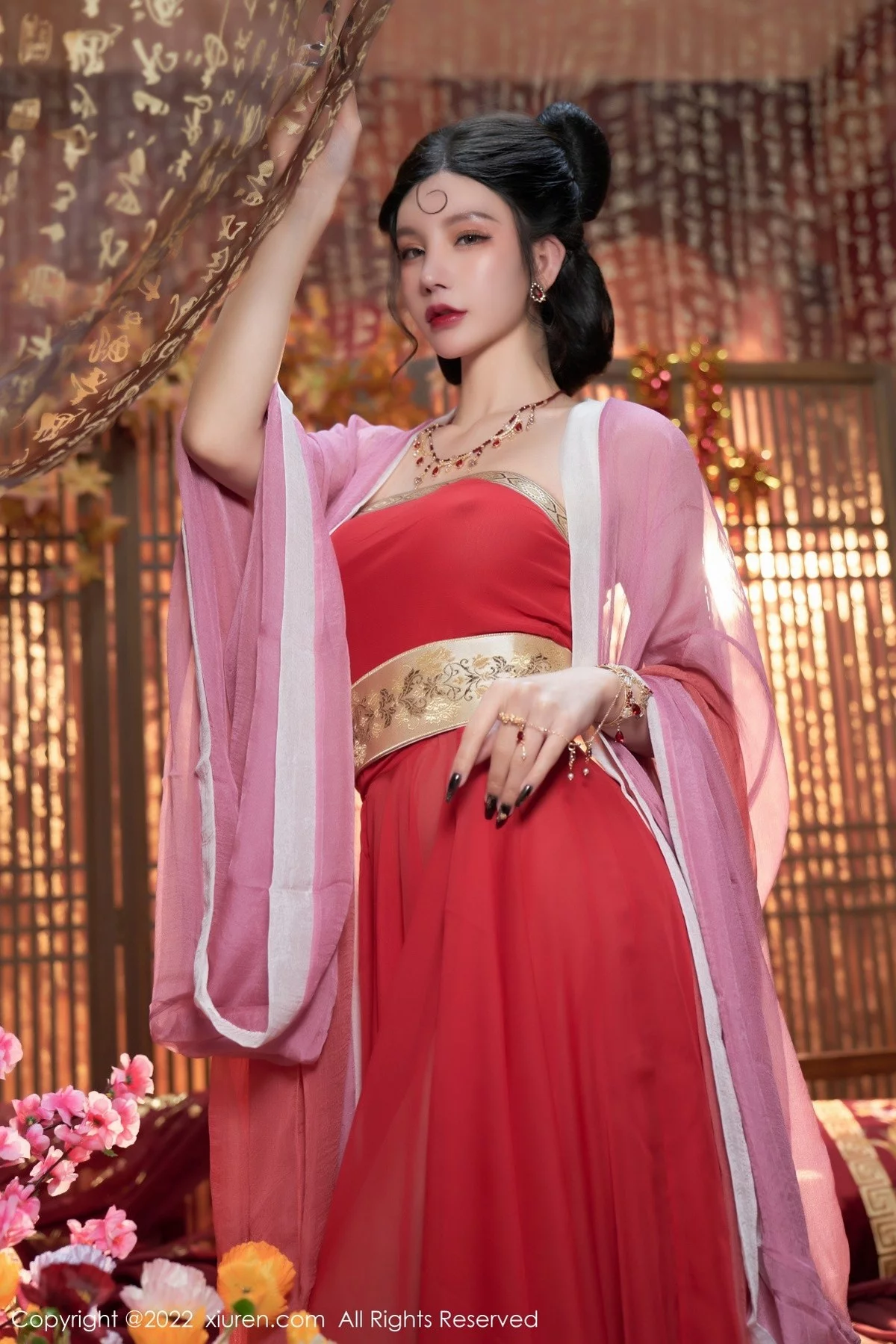 Xrmnw.Com[XiuRen秀人网]No.4575_女神周于希Sally三亚旅拍妲己角色扮演古装服饰性感迷人写真74P