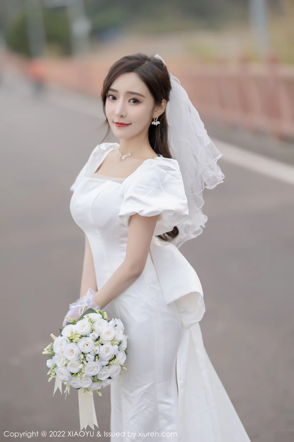 Xrmnw.Com[XiaoYu画语界]Vol.733_女神王馨瑶yanni惠州旅拍脱白婚纱礼裙露白色蕾丝内衣诱惑写真70P