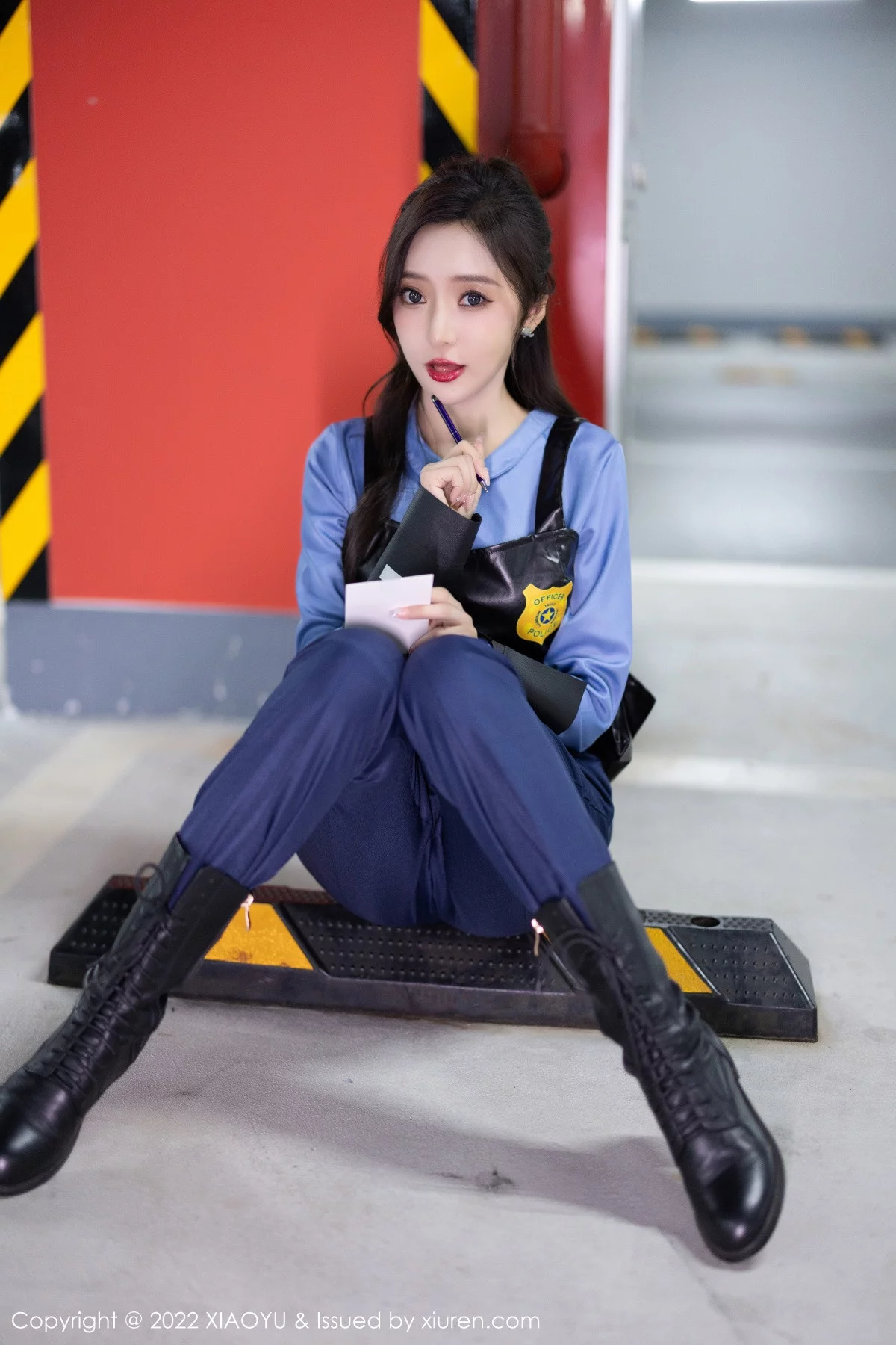 Xrmnw.Com[XiaoYu画语界]Vol.929_女神王馨瑶yanni脱蓝色女警官制服露黑色蕾丝内衣完美诱惑写真80P