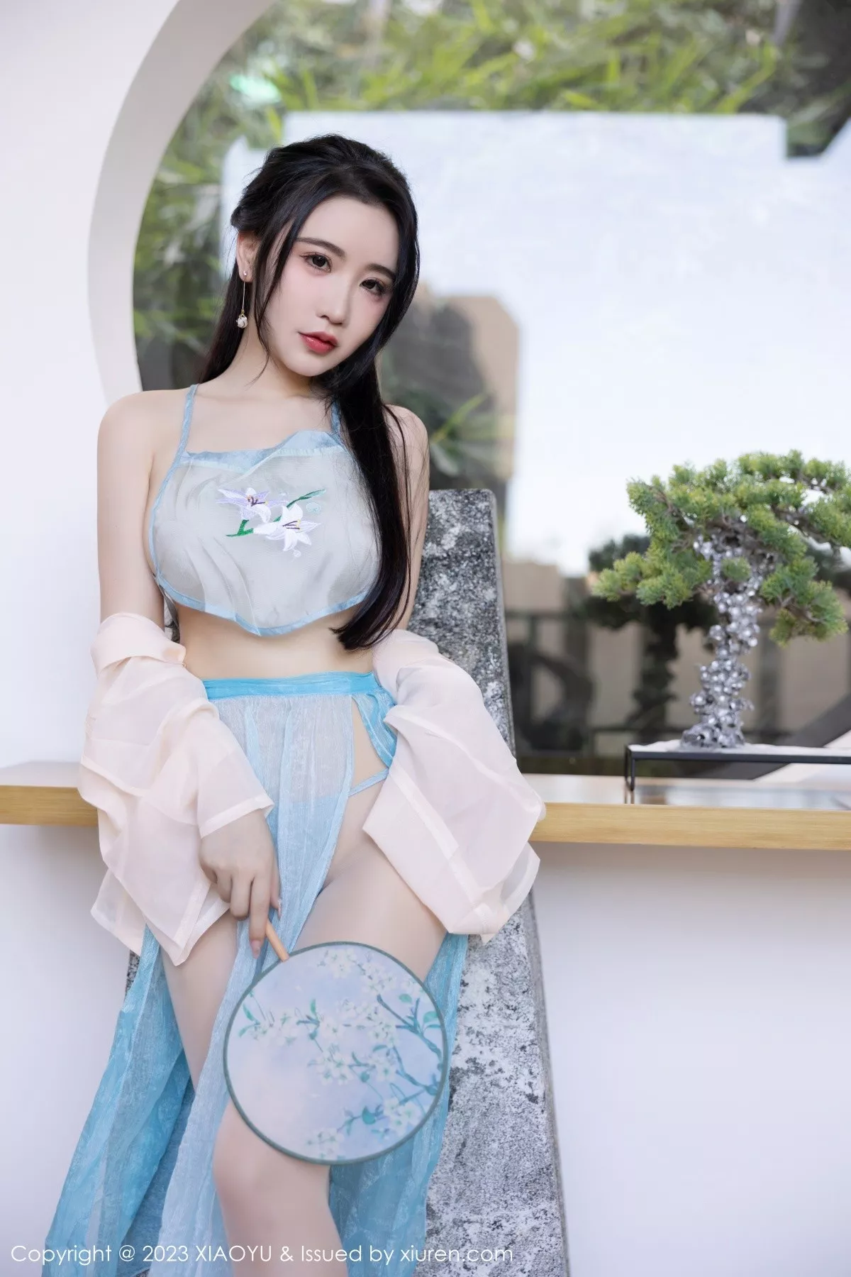 Xrmnw.Com[XiaoYu画语界]Vol.1057_女神Cherry樱桃酱淡蓝古装服饰配超薄肉丝秀惹火身材诱惑写真81P