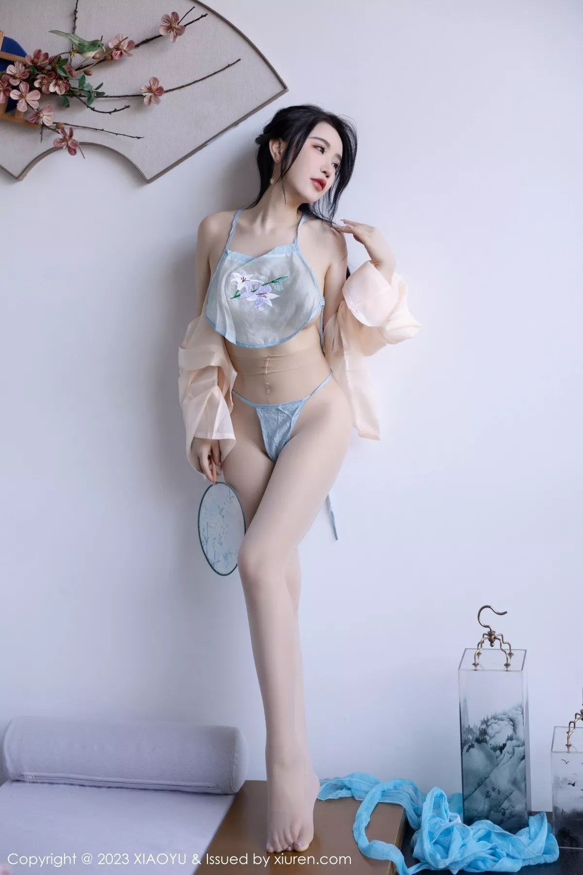 Xrmnw.Com[XiaoYu画语界]Vol.1057_女神Cherry樱桃酱淡蓝古装服饰配超薄肉丝秀惹火身材诱惑写真81P