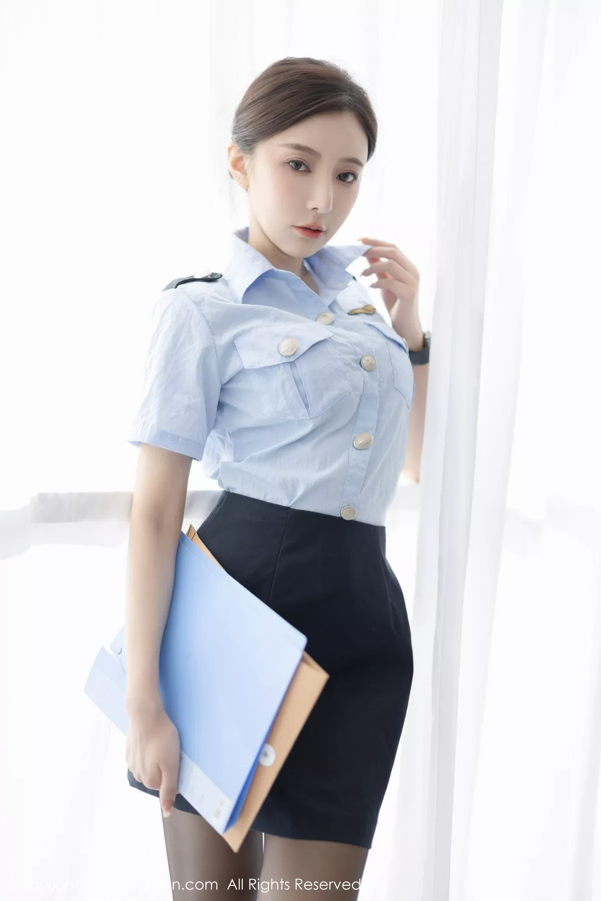 Xrmnw.Com[XiuRen秀人网]No.7340_女神王馨瑶yanni性感女警制服露黑色蕾丝内衣秀惹火身材诱惑写真82P