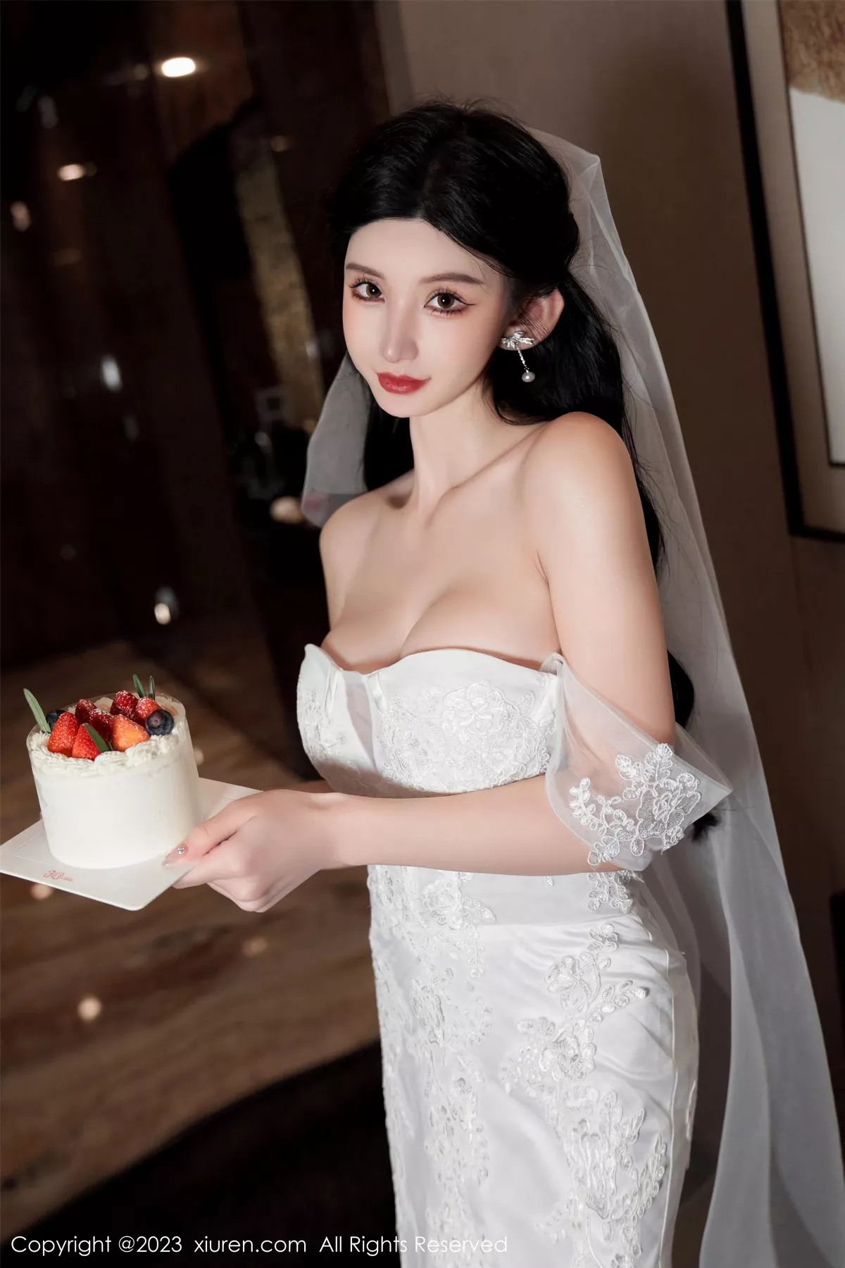 Xrmnw.Com[XiuRen秀人网]No.7463_女神周于希Sally性感白色婚纱+白色蕾丝情趣服饰完美诱惑写真100P